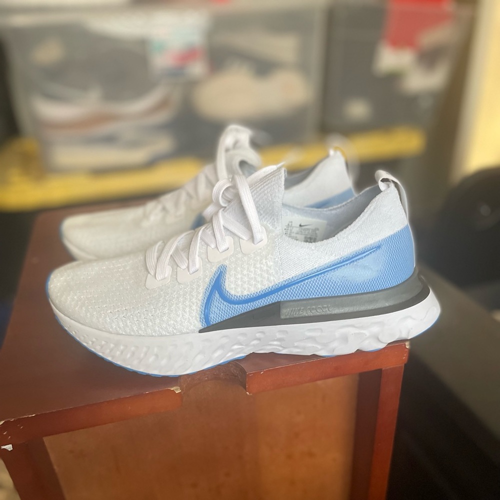 NIKE INFINITY REACT